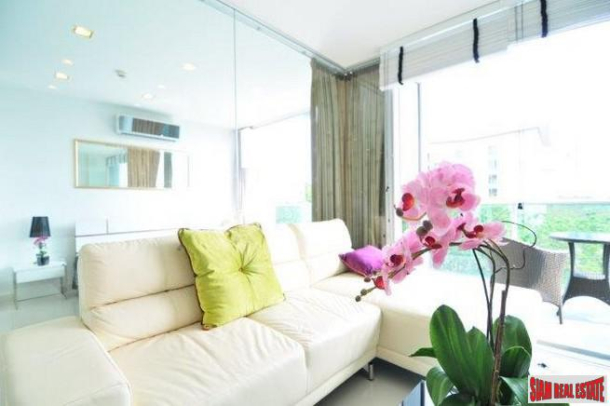 2 Bedroom 2 Bathroom Neo-Modern Residence With Convenient Beach Access, Pattaya-4