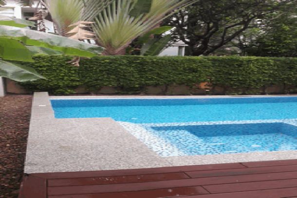 4 bedroom Pool Villa for Rent Near Beach Na Jomtien-12