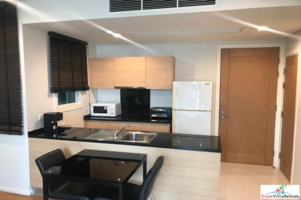 Wind Sukhumvit 23 | Modern and Comfortable One Bedroom Pool View Condo For Rent  in Asoke-9