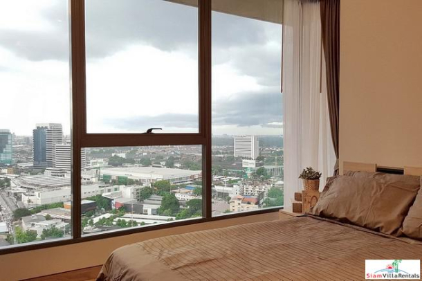 The Lumpini 24 | City Views from this Modern Two Bedroom Condo Close to BTS Phrom Phong-13