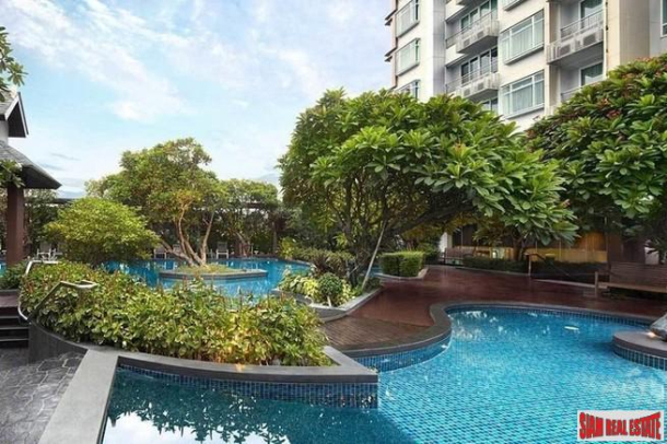 Circle Condominium | Two Bedroom Condo with 40th Floor Sweeping City Views in Phetchaburi-1