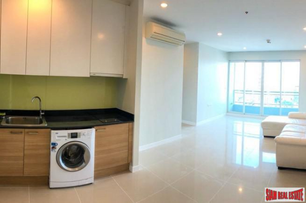Circle Condominium | Two Bedroom Condo with 40th Floor Sweeping City Views in Phetchaburi-15