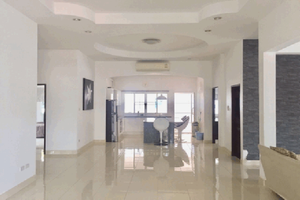 3 bedroom house for sale  with tenant of 2 years contract - Na jomtien-7