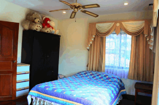 Large 2 storey 4 bedroom house for sale - East Pattaya-20