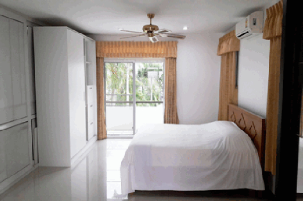 Beautiful 5 bedrooms house with big garden for sale - East Pattaya-4