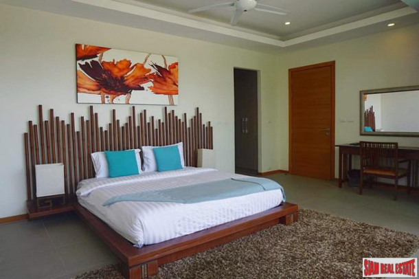 Three Bedroom, Two Storey Private Pool Villa Close to Rawai Beach Front-15