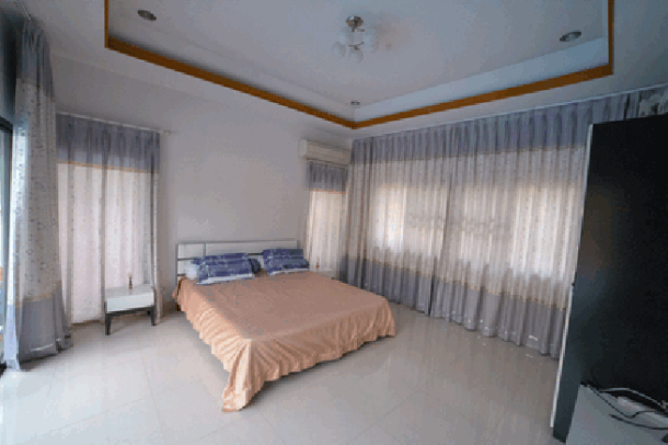 Beautiful 3 bedroom pool villa house for sale Baan Amphur - Na jomtien-4