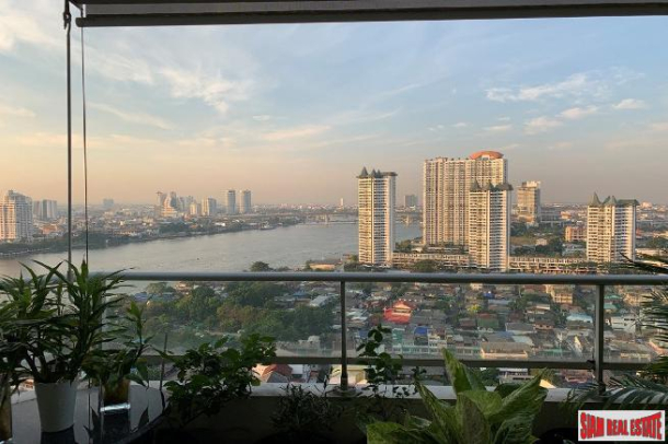 Watermark Chaophraya | Absolute River Front, Stunning Views from this Three Bedroom Condo for Sale-1
