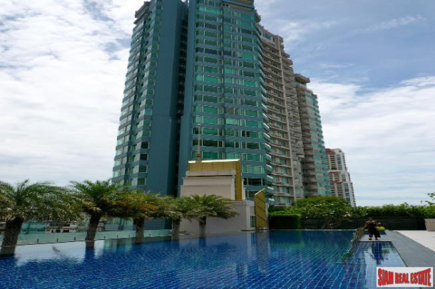 Watermark Chaophraya | Absolute River Front, Stunning Views from this Three Bedroom Condo for Sale-6