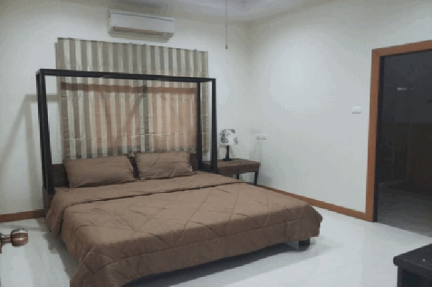 Stunning 3 bedroom in a nice development for sale - East Pattaya-4