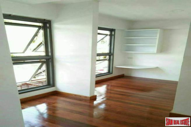 Large Four Storey House Suitable for Living and Office Space in Phrom Phong-25