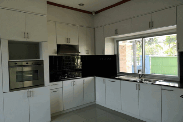 Large 2 storey 4 bedroom house for rent - Soi siam country club-7