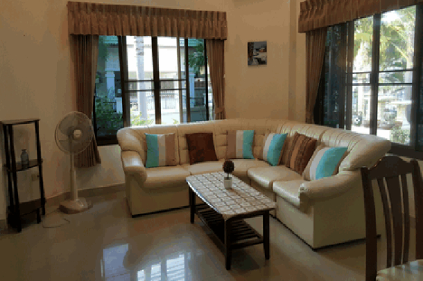 Nice 3 bedroom house at the East Pattaya for sale - Nong Plalai-3