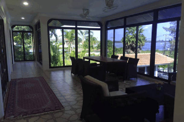 Large 3 bedrooms house opposite mapprachan lake for rent- East Pattaya-3