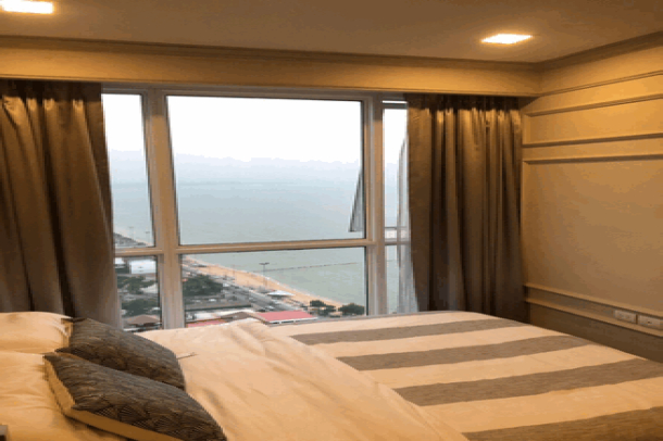 2 bedroom beach front condo for rent at high floor- Jomtien-12