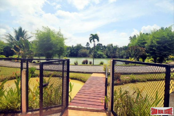 Bung Sawan - A Little Piece of Paradise, Estate with Two Houses and Fishing Lake - Chumphon-12