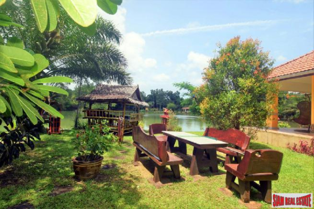 Bung Sawan - A Little Piece of Paradise, Estate with Two Houses and Fishing Lake - Chumphon-13