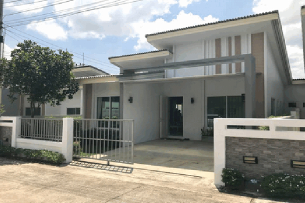 Stunning new modern house in the cozy area for sale - East Pattaya-1