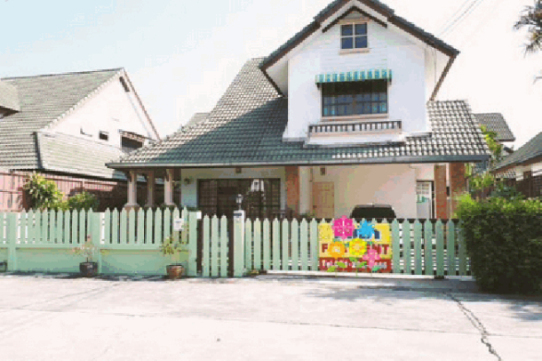 2 story 3 bedroom house in quiet areas for rent - East Pattaya-12