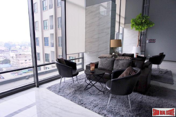 Newly Completed Classy High-Rise Condo at Wongwian Yai BTS, Sathorn-17