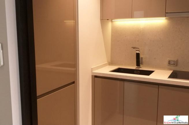 ContemporaryOne Bedroom Condo for Rent in a Premium Area of Phrom Phong-10
