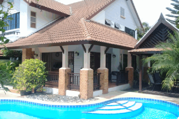 Beautiful 3 bedroom house with private pool for rent - East Pattaya-1