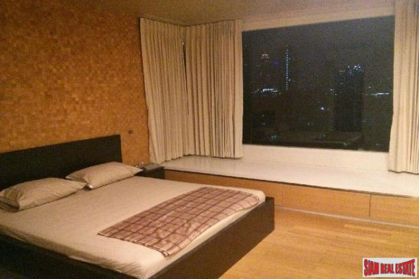 Watermark | Stunning Three-Bedroom Riverside Condominium for Sale  in Bangkok-4