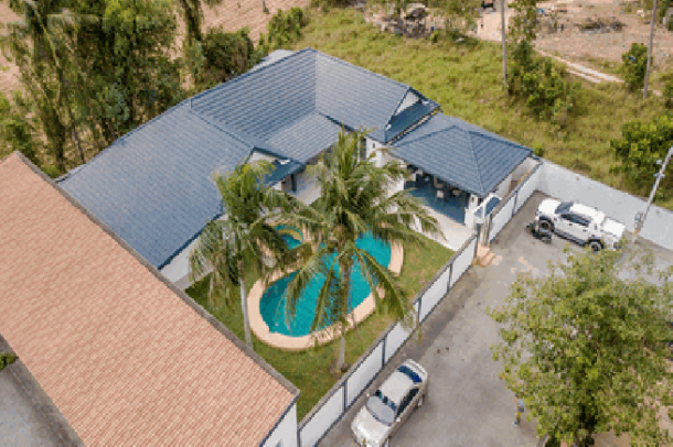 Baan Suan Loch Palm | Large Two Storey House with Garden and Pet Friendly for Rent in Kathu-29