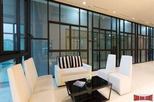 Ultra Modern Low Rise Condo Located In Pattaya City Center-25