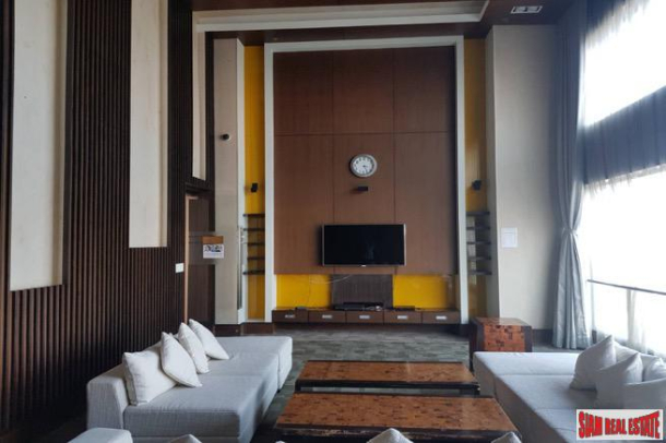 Circle Condominium | One Bedroom Condo for Sale with 17th Floor City Views in Phetchaburi-7