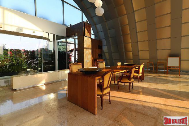 Unique 4 Bed Penthouse Condo with Private Pool and Panoramic Views at Asoke, Bangkok-10