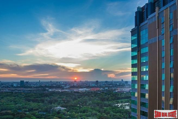 Equinox Phahol-Vibha | Four Bedroom Penthouse Duplex with Views of Chatuchak Park in Phahon Yothin-30