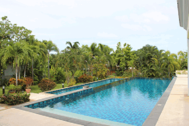 Beautiful pool villa house in a well maintenance development- Khaotalo-17