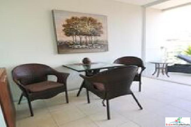 2 bedrooms condo with huge balcony at a convenience areas for rent - Phratamnak-4