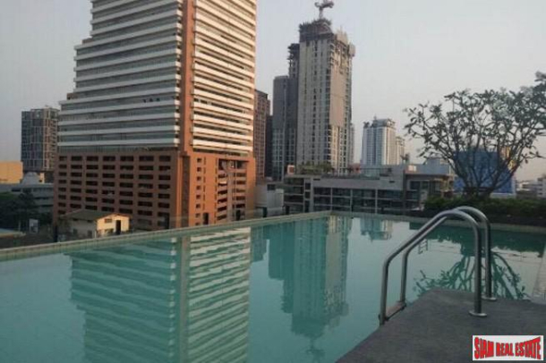 SOCIO Reference 61 | Bright and Cheerful One Bedroom in Low-Rise Condo near BTS Ekkamai-12