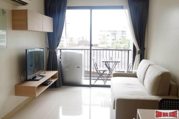 SOCIO Reference 61 | Bright and Cheerful One Bedroom in Low-Rise Condo near BTS Ekkamai-7