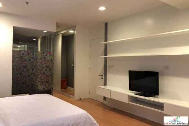 Nusasiri Grand Condo | Spacious Furnished Two Bedroom Condo for Rent Close to BTS Ekkamai-19