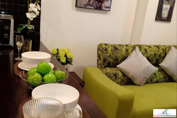 Nusasiri Grand Condo | Spacious Furnished Two Bedroom Condo for Rent Close to BTS Ekkamai-9