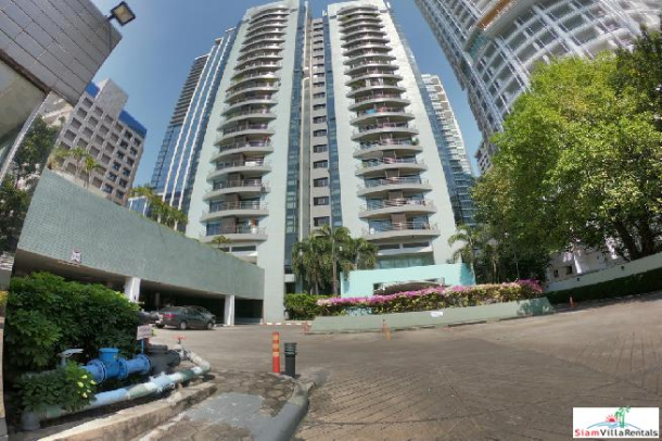 Baan Somthavil | Extra Large Three Bedroom for Rent with  Views of Lumpini Park and Royal Bangkok Sport Club in Ratchadamri-30