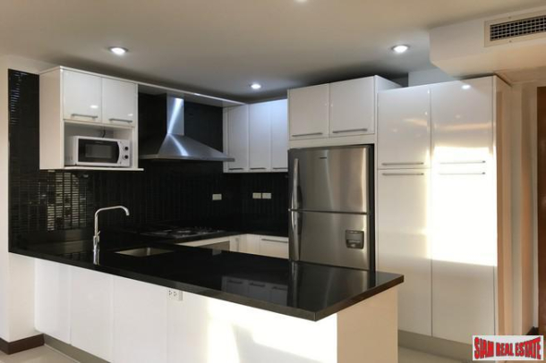 Large 2 bedrooms in the central of Pattaya for sale - Pattaya city-3
