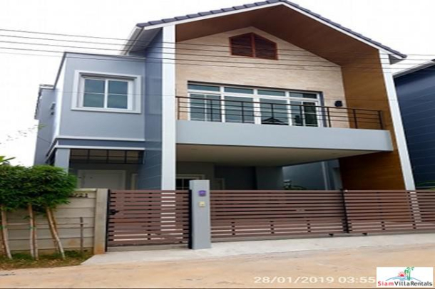 Hideaway Valley | New Three Bedroom House with Private Swimming Pool near Chalong Circle-8