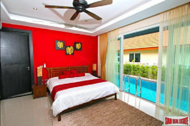 Beautiful 4 bedroom large garden pool villa in a quiet area for sale -East Pattaya-14