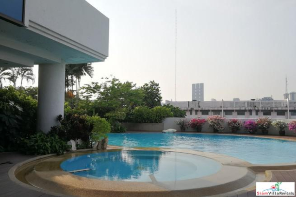 Baan Yen Akard | Spacious and Modern Three Bedroom Condo with City Views and Extras in Sathorn-9