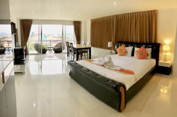 Beautiful 4 bedroom house in a quiet area for rent - East Pattaya-24