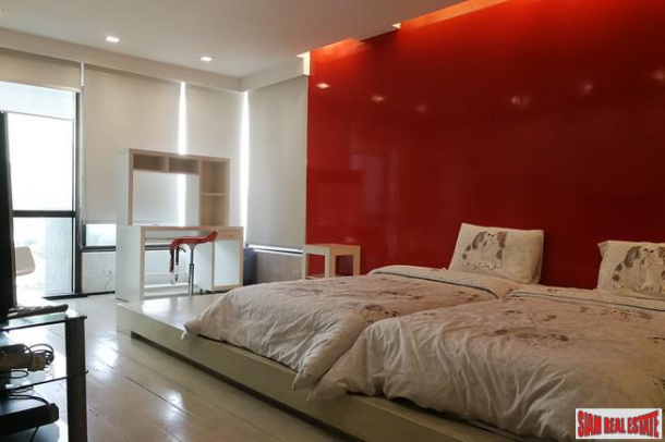 Baan Yen Akard Condominium | Sunny Spacious Two Bedroom Condo for Sale in Sathorn-6