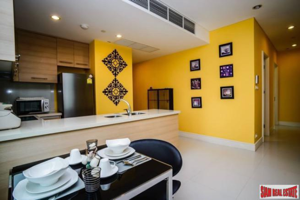 Aguston Sukhumvit 22 | Dynamic Deluxe Two Bedroom Condo with Extras in Phrom Phong-16
