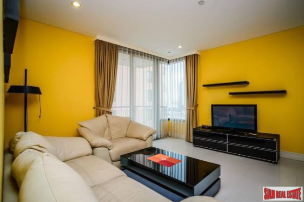 Aguston Sukhumvit 22 | Dynamic Deluxe Two Bedroom Condo with Extras in Phrom Phong-2