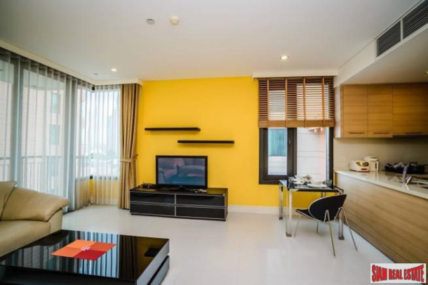 Aguston Sukhumvit 22 | Dynamic Deluxe Two Bedroom Condo with Extras in Phrom Phong-6