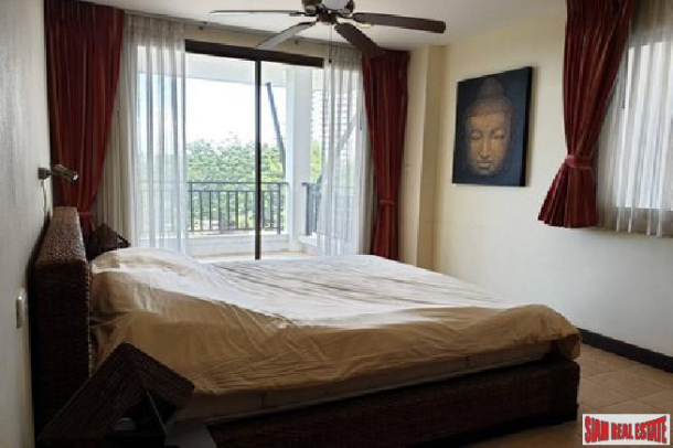 Large beautiful 3 bedroom duplex near beach for sale - Na jomtien-15