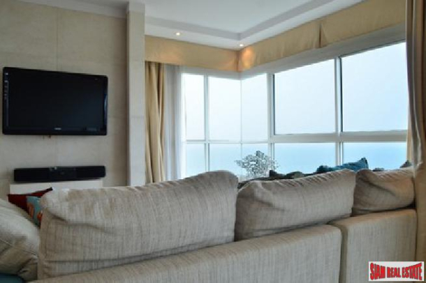 Stunning 2 bedroom beach front condo in at well maintenance development for sale-Na jomtian-3